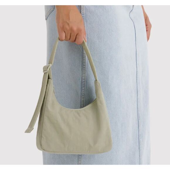 BAGGU Handbags - Baggu Mini Nylon Hobo Shoulder Bag Celadon Minimalist Scandi Girl Neutral